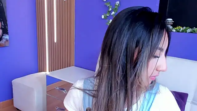  Emma Valka online show from 11-26-25, 06:53