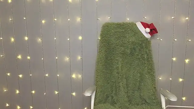 Snapshot of kortny_yo chatting on 12-15-24, 11:09 kortny yo online show from 12-15-24, 11:09