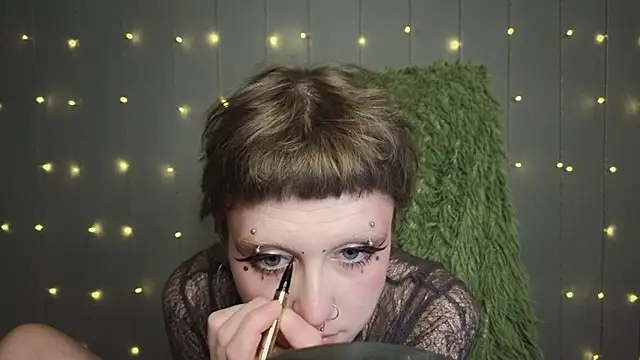 Snapshot of kortny_yo chatting on 01-16-25, 11:27 kortny yo online show from 01-16-25, 11:27