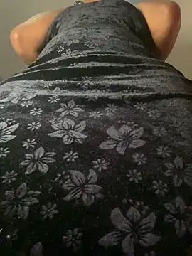 Cherrytowild online show from 11-04-25, 08:46