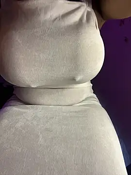 Cherrytowild online show from 02-08-26, 04:05