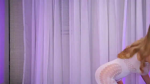 NicoleSarahX online show from 12-08-24, 07:11