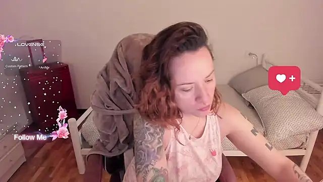 Domina Deivis online show from 12-21-25, 08:21