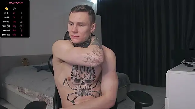 Snapshot of Lechery_boy chatting on 01-27-25, 06:31 Lechery boy online show from 01-27-25, 06:31