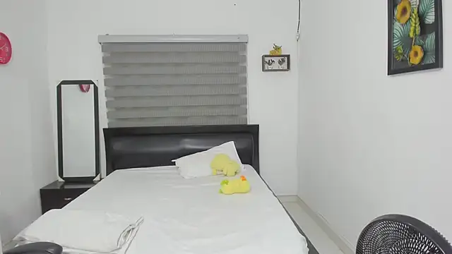 corzoethan online show from 11-08-25, 12:11