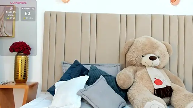 izadii online show from 10-25-25, 06:35