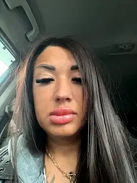 RuslanaXX online show from 10-27-25, 02:26