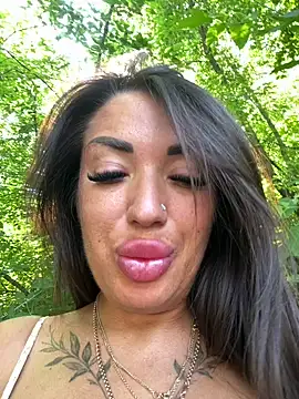 RuslanaXX online show from 06-17-26, 04:48