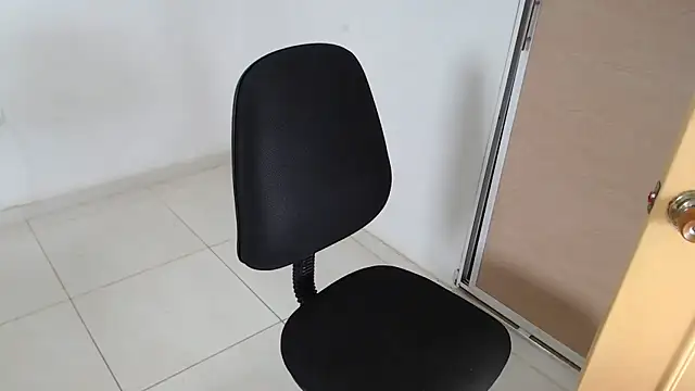 Snapshot of Aliciaheart chatting on 02-06-26, 08:12 Aliciaheart online show from 02-06-26, 08:12