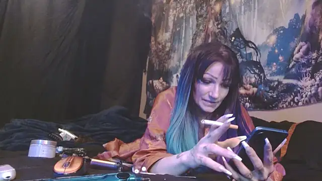 Snapshot of HighCityHoney chatting on 02-11-25, 10:28 HighCityHoney online show from 02-11-25, 10:28