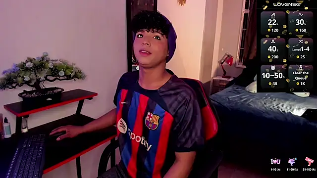 Noah Smith04 online show from 09-26-25, 06:50