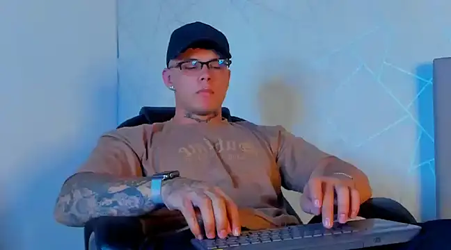 NoahhBrown online show from 01-30-25, 11:55