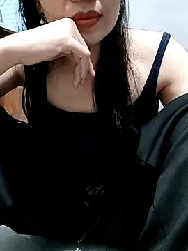 Snapshot of Blythe_69 chatting on 03-13-25, 02:49 Blythe 69 online show from 03-13-25, 02:49