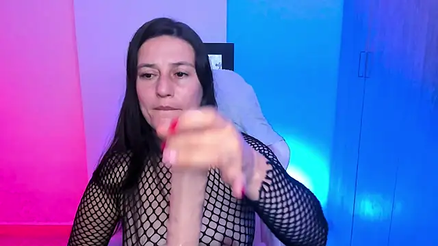 Saskyaa online show from 03-20-25, 01:57