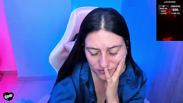 Saskyaa online show from 04-28-26, 02:33