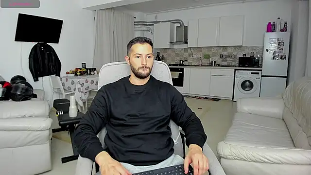 ZackFraser online show from 10-03-25, 02:36