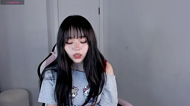 hee young11 online show from 09-26-25, 10:03