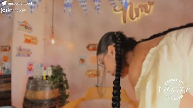 Nicolemorelli2 online show from 10-04-25, 12:25