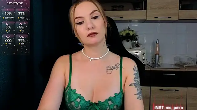 Snapshot of Maria_Shy chatting on 02-22-25, 08:50 Maria Shy online show from 02-22-25, 08:50