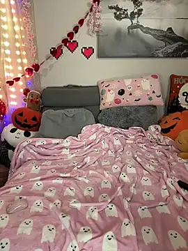 Angel-Lewd-Cake online show from 02-12-26, 10:43