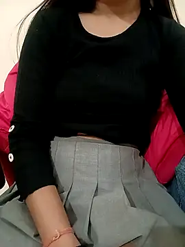 Snapshot of sweet_jia23 chatting on 02-08-25, 11:22 sweet jia23 online show from 02-08-25, 11:22