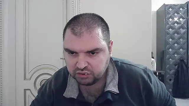 Snapshot of KIZLAZIMYaa chatting on 05-14-26, 08:04 KIZLAZIMYaa online show from 05-14-26, 08:04