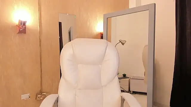 your khloe online show from 02-12-25, 05:05