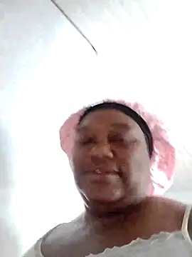 Snapshot of MATUREBUSSTY chatting on 03-12-25, 04:08 MATUREBUSSTY online show from 03-12-25, 04:08