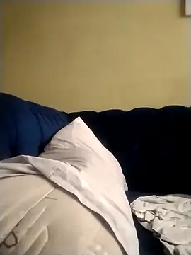 Snapshot of MATUREBUSSTY chatting on 09-18-25, 06:15 MATUREBUSSTY online show from 09-18-25, 06:15