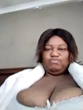 Snapshot of MATUREBUSSTY chatting on 10-01-25, 05:02 MATUREBUSSTY online show from 10-01-25, 05:02