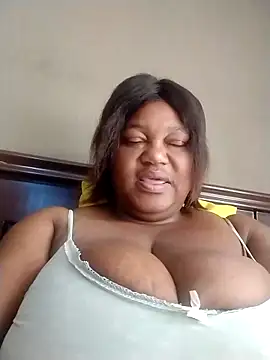 Snapshot of MATUREBUSSTY chatting on 10-02-25, 05:03 MATUREBUSSTY online show from 10-02-25, 05:03