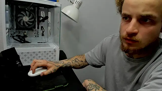 layneinchains online show from 11-19-25, 04:18