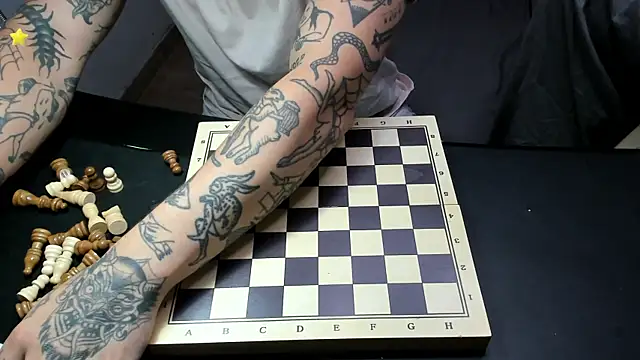 layneinchains online show from 07-15-26, 12:54