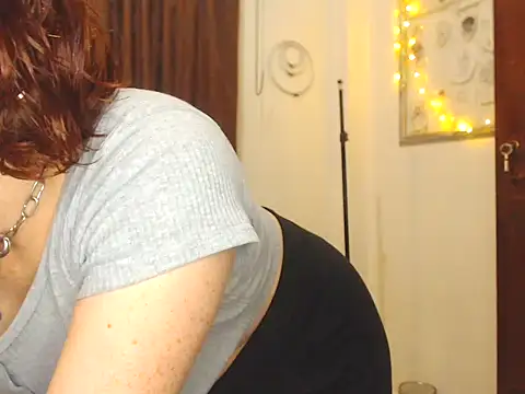 Redhead incandy online show from 03-09-25, 05:33