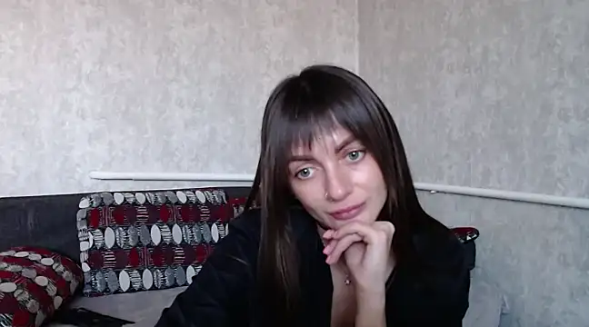 Snapshot of LikaLuis chatting on 02-10-25, 01:44 LikaLuis online show from 02-10-25, 01:44