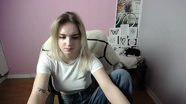 viktoria lovely online show from 02-18-25, 10:05