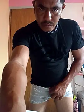 Snapshot of negro15cm17 chatting on 10-05-25, 05:22 negro15cm17 online show from 10-05-25, 05:22