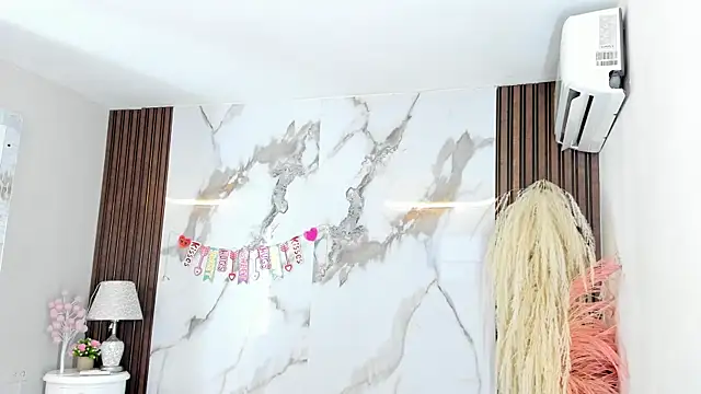 Snapshot of aidaadams chatting on 02-14-25, 06:19 aidaadams online show from 02-14-25, 06:19