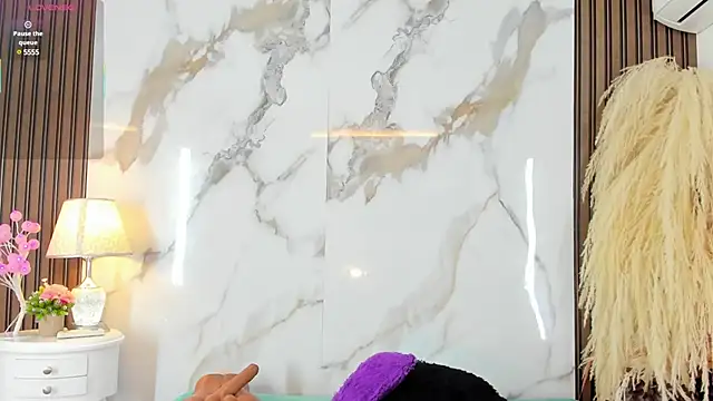 Snapshot of aidaadams chatting on 02-28-25, 12:20 aidaadams online show from 02-28-25, 12:20