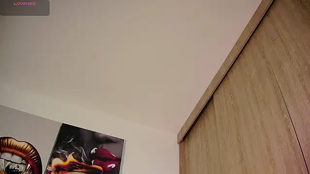 Snapshot of aidaadams chatting on 09-17-25, 11:45 aidaadams online show from 09-17-25, 11:45