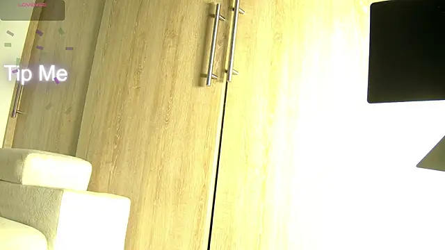 Snapshot of aidaadams chatting on 11-13-25, 11:09 aidaadams online show from 11-13-25, 11:09