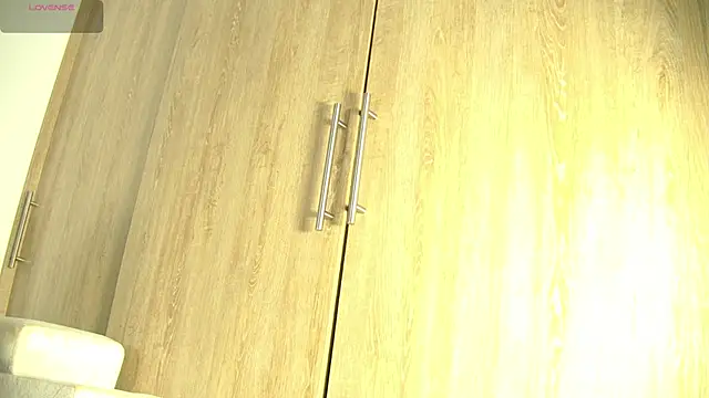 Snapshot of aidaadams chatting on 11-16-25, 11:38 aidaadams online show from 11-16-25, 11:38