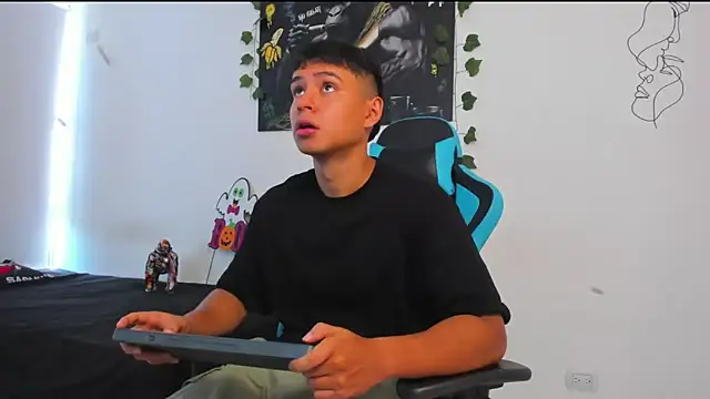 Bray Kevin online show from 02-24-25, 03:53