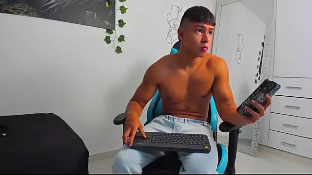 Bray Kevin online show from 03-08-25, 03:28