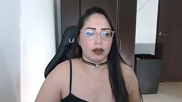 natashasmithe online show from 09-28-25, 07:52