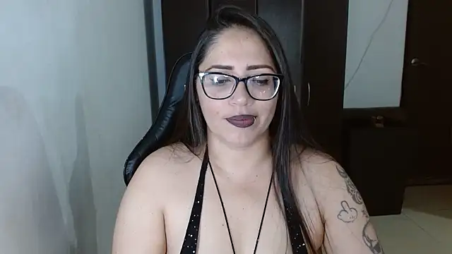 natashasmithe online show from 06-13-26, 01:36