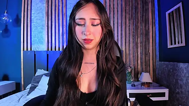  cloe martinez online show from 12-23-24, 01:40