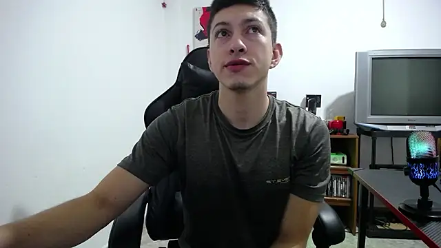 Iam yourbabyprincess XD online show from 11-15-25, 10:04