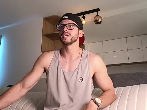 Phantom Bigger1 online show from 01-06-26, 08:12