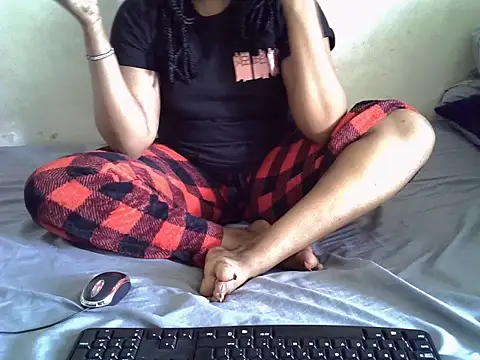 Crystal  Gee online show from 07-06-26, 08:33